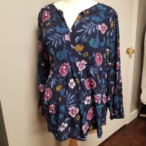 Old Navy maternity top